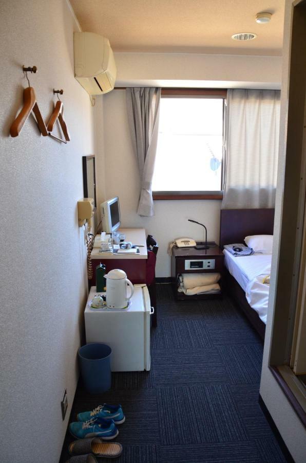Business Hotel Top Inn Kagurano Wakayama Esterno foto