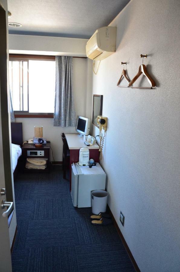 Business Hotel Top Inn Kagurano Wakayama Esterno foto