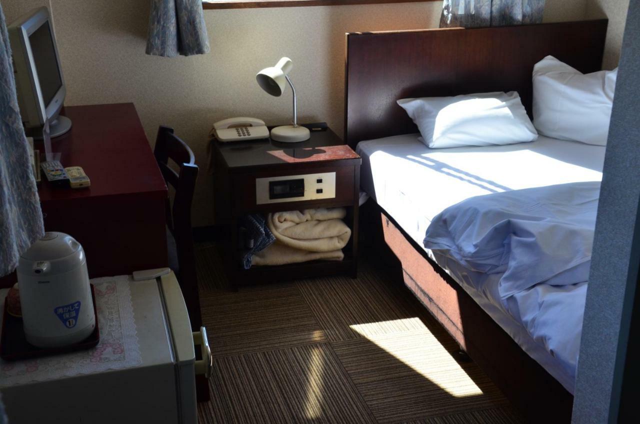 Business Hotel Top Inn Kagurano Wakayama Esterno foto